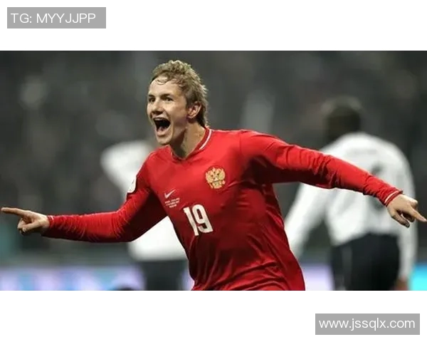 罗曼足球明星闪耀赛场展现巅峰实力带动全球热潮